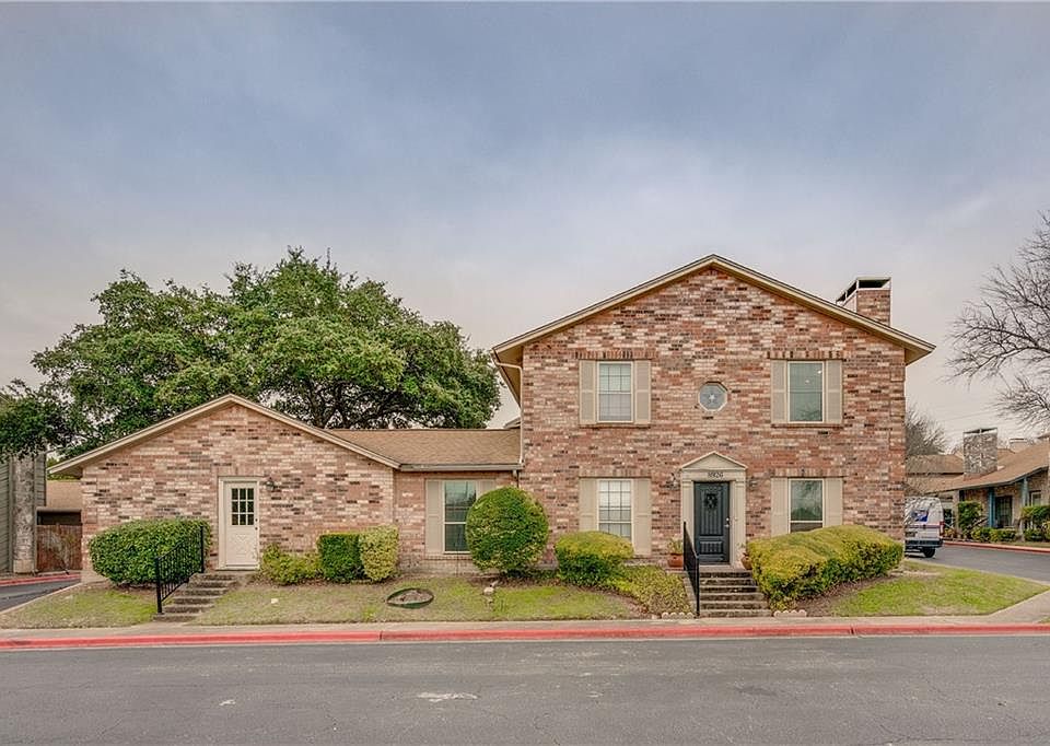 1st image of 8926 N Plaza Ct #50