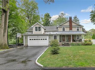 585 Tanager Pl, Stratford, CT 06614