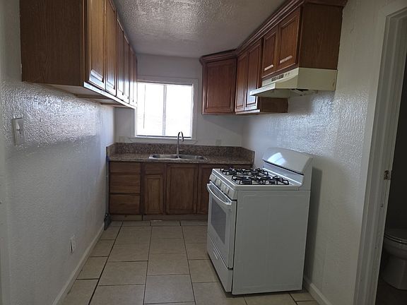 3rd image of 10569 S West Ave #B