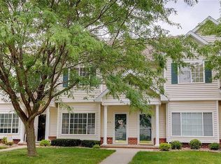 2118 Ridgeview Cir, Clive, IA 50325