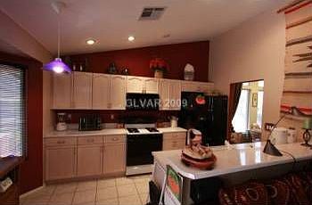 3rd image of 127 Westin Ln
