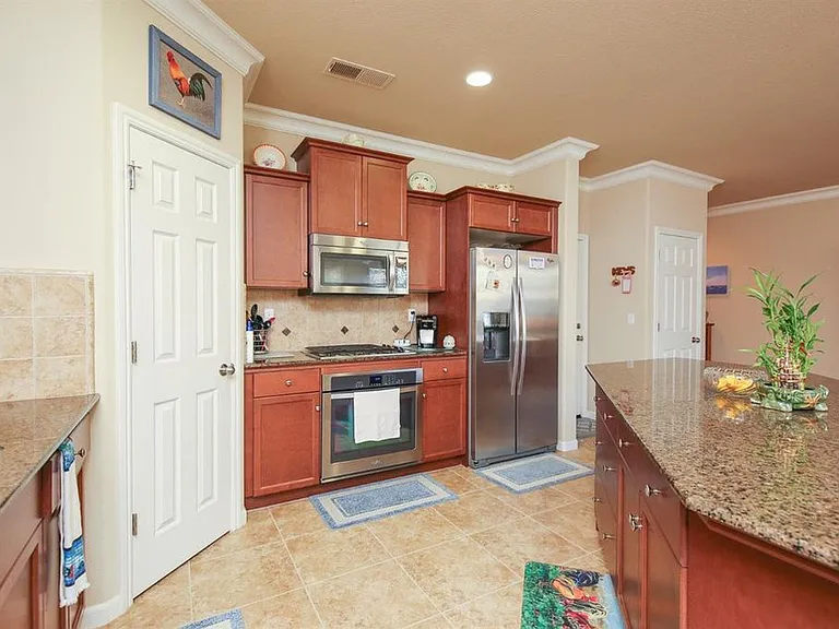 3167 Browning Ave — Photo 5