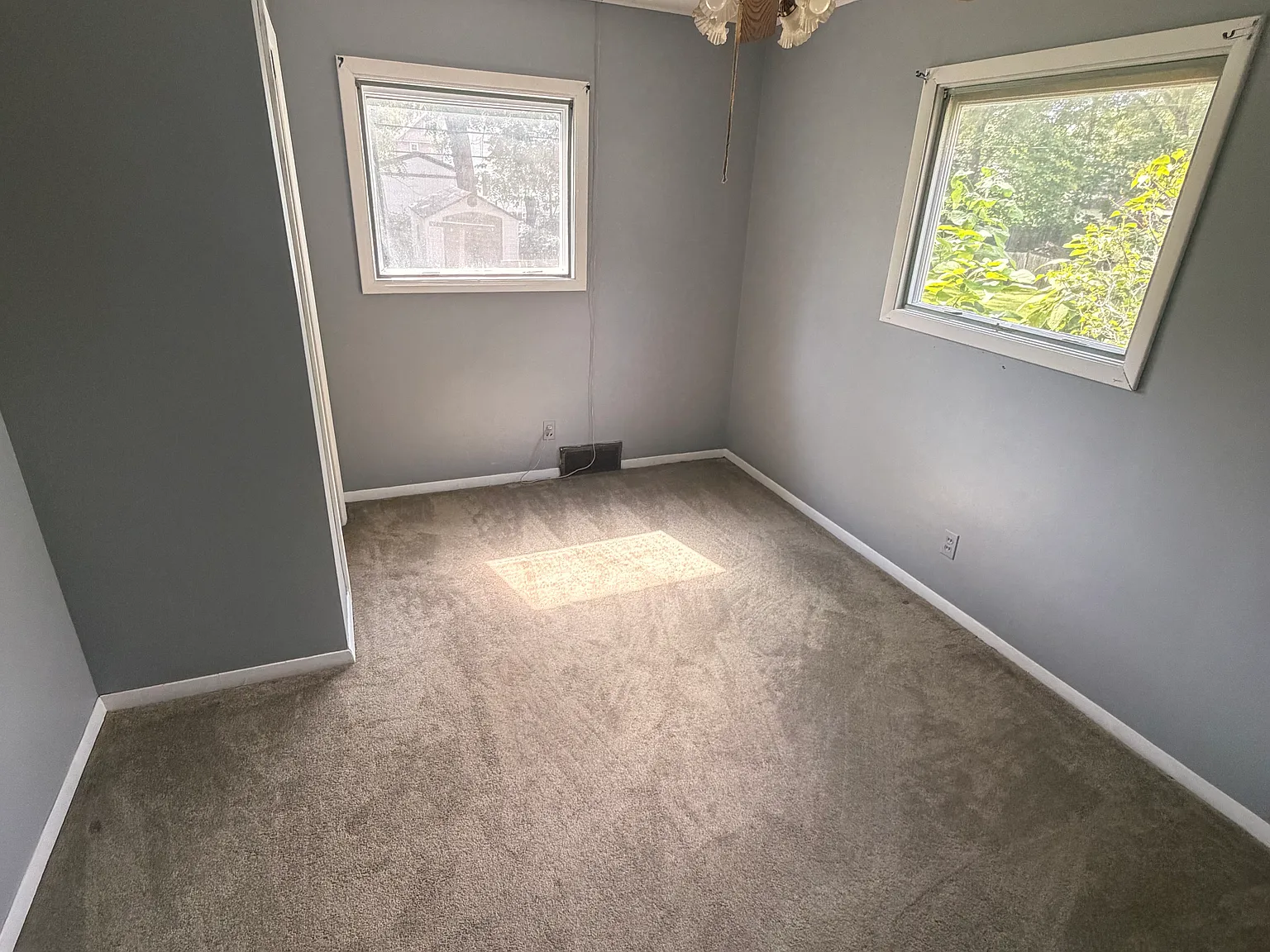 3 bed, 1224 sqft, $1,950 — Photo 4