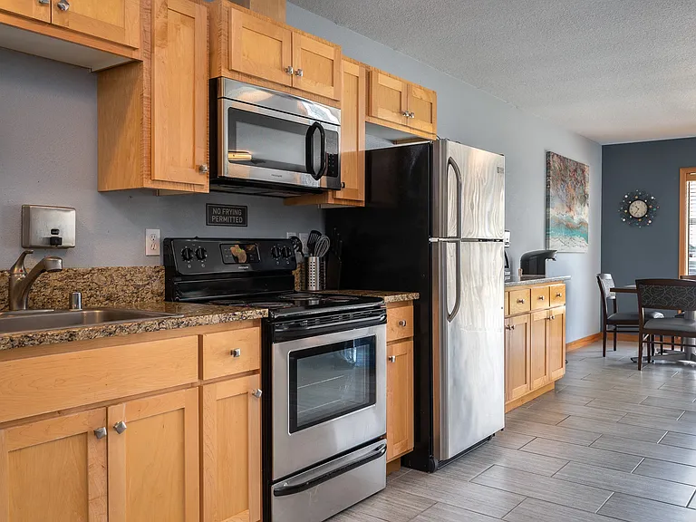 Sunpointe — Photo 16