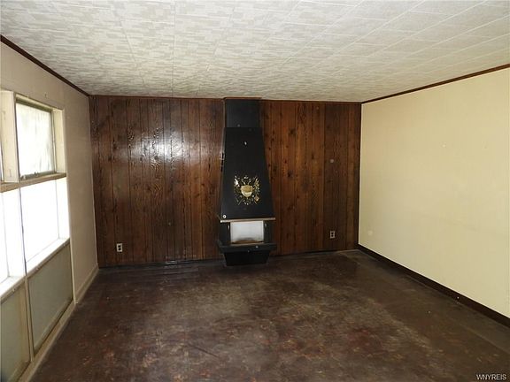 5th image of 132 Vicksburg Ave