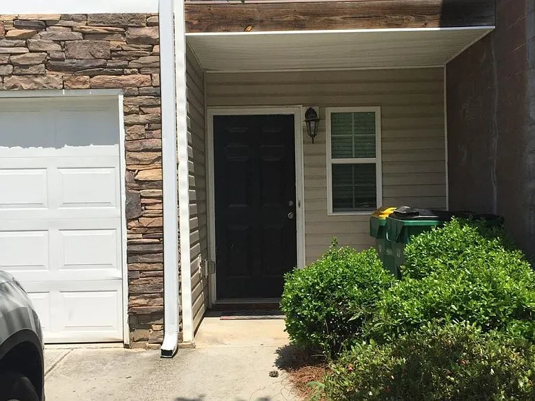 1483 Box Cir — Photo 1