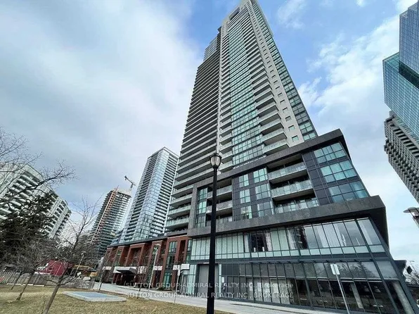 5168 Yonge St, Toronto, ON
