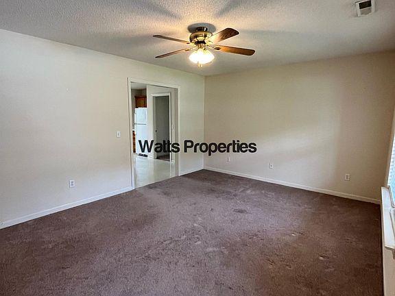 3rd image of 151 Briar Cir #151