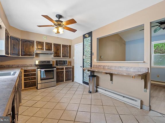 5th image of 1227 Lavender Rd