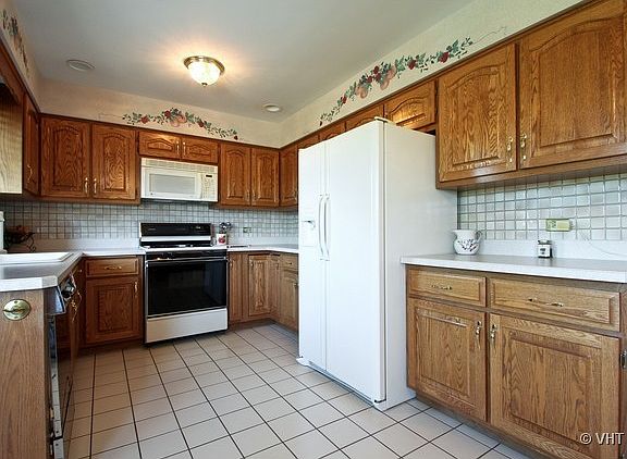 4th image of 15710 Twin Lakes Dr