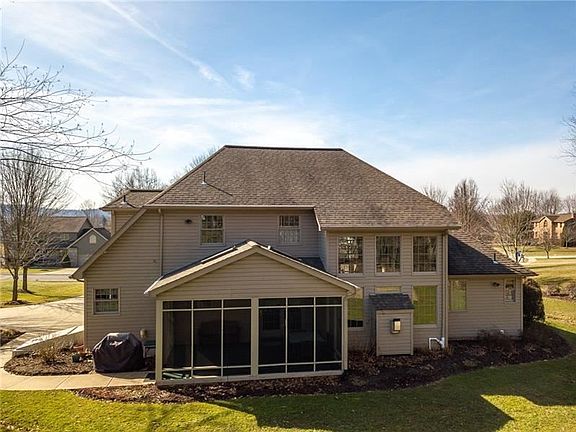 4th image of 149 Pine Hill Way