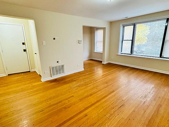 5th image of 4809 W Warwick Ave #2F