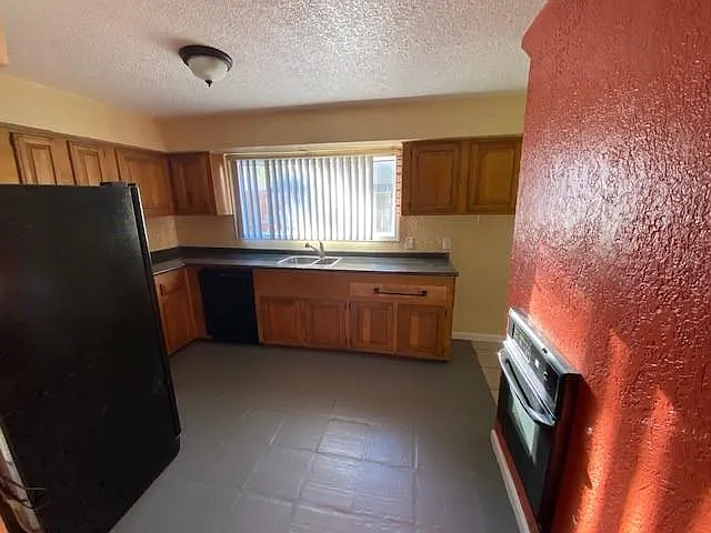 3 bed, 2.5 bath, 1869 sqft, $1,625 — Photo 4
