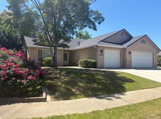2097 Button Pl, Redding, CA 96002