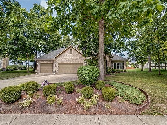 2nd image of 1003 Copperfield Ln