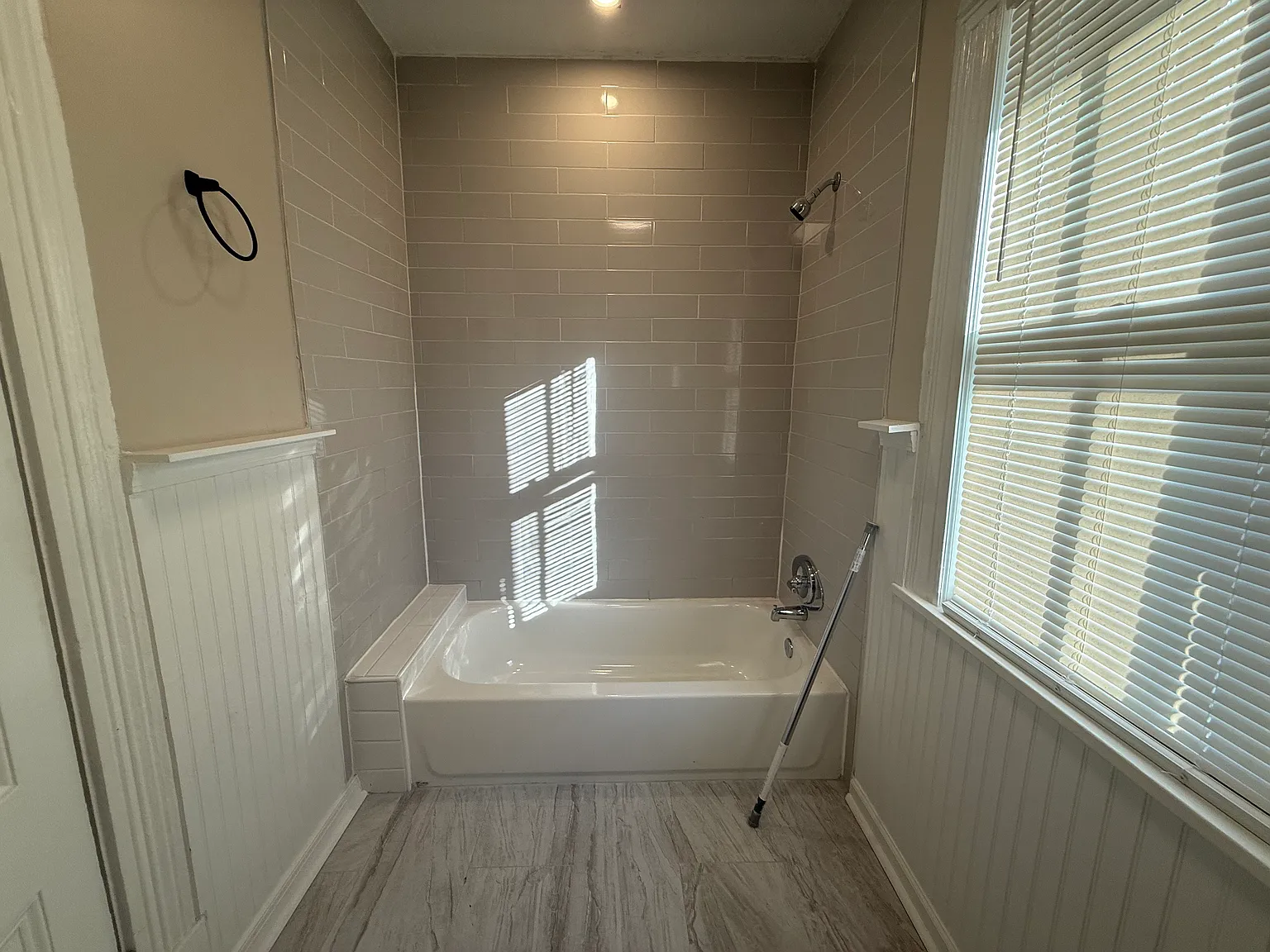 3 bed, $1,645 — Photo 4