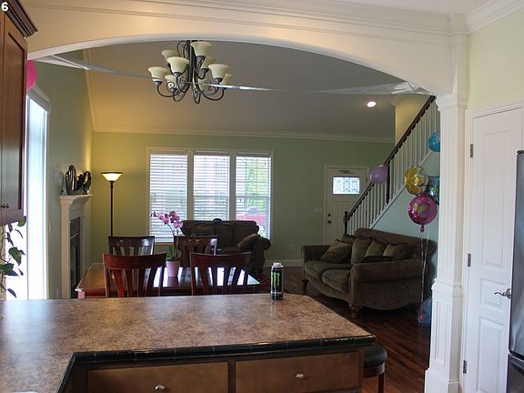 5th image of 3921 NE 155th Ave