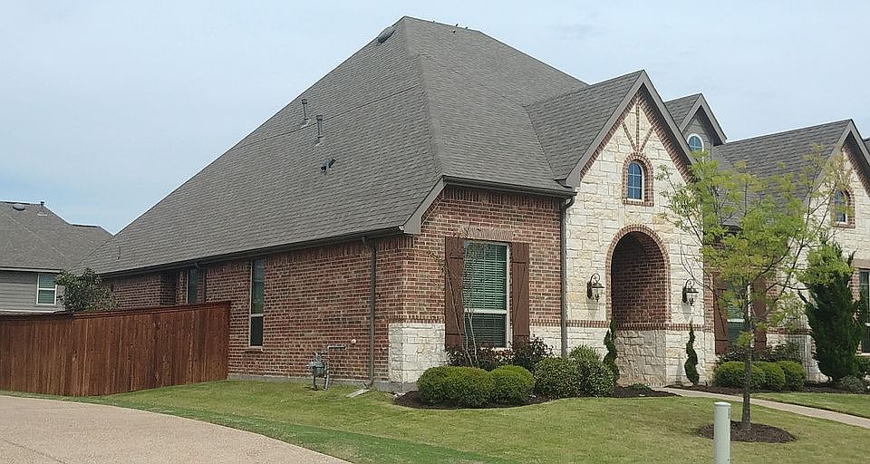 1st image of 2833 Annandale Dr