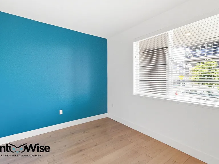 29384 Hub Ln — Photo 21