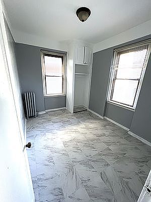 4th image of 2157 33rd St APT 4G