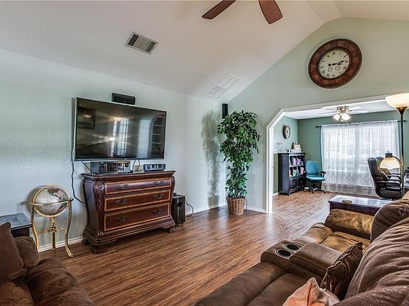 5th image of 4506 W Lake Highlands Dr