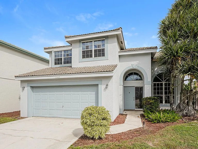 7142 Davit Cir — Photo 1