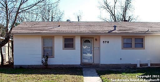 1st image of 570 E Palfrey St