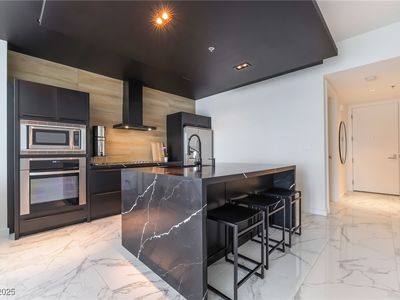 4471 Dean Martin Dr Unit 2005, Paradise, NV, 89103