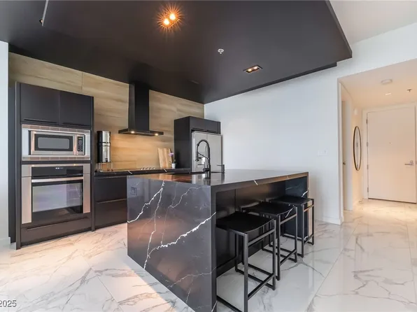 4471 Dean Martin Dr Unit 2005, Paradise, NV 89103