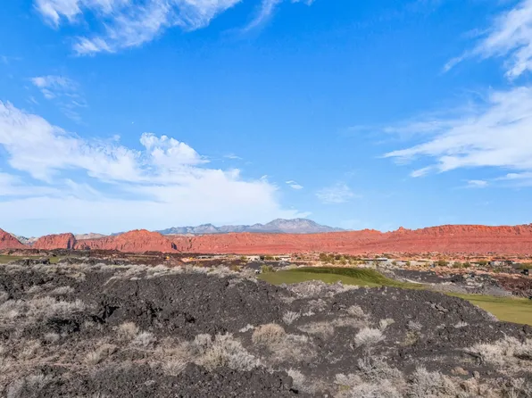 2442 S Village Dr, Santa Clara, UT 84765