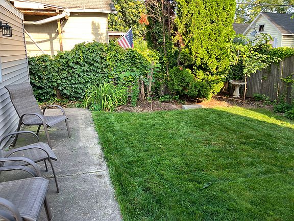 cozy backyard