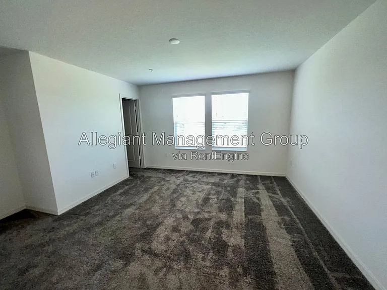 3805 Hampton Chase Ln — Photo 9