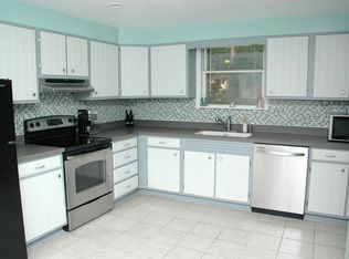 6 Maxwell St, Haverhill, MA 01832