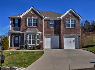 1808 Misty Cloud Ln, Knoxville, TN 37932