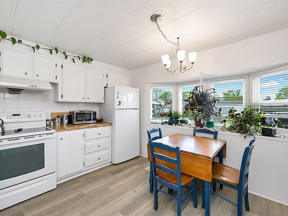 5th image of 1498 Admirals Rd #4