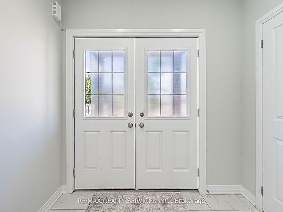 5th image of 60 Brixham Ln