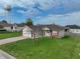 363 Micahs Xing, Reeds Spring, MO 65737