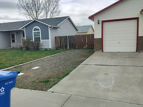 2nd image of 1415 Chelsey Cir