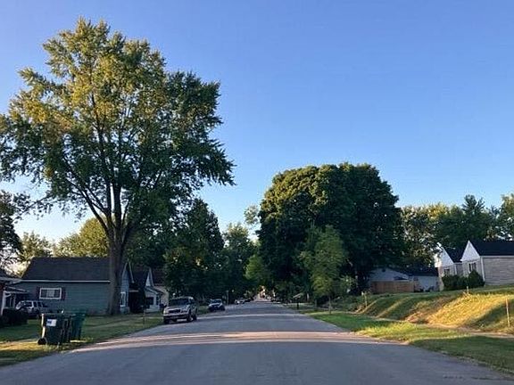 4th image of 204 Pratt St