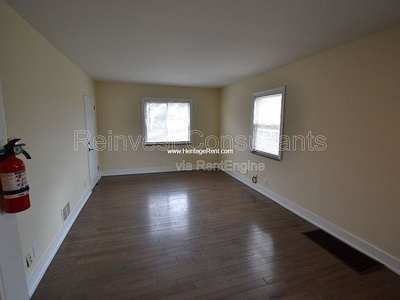 2nd image of 6941 Mulberry St APT 3