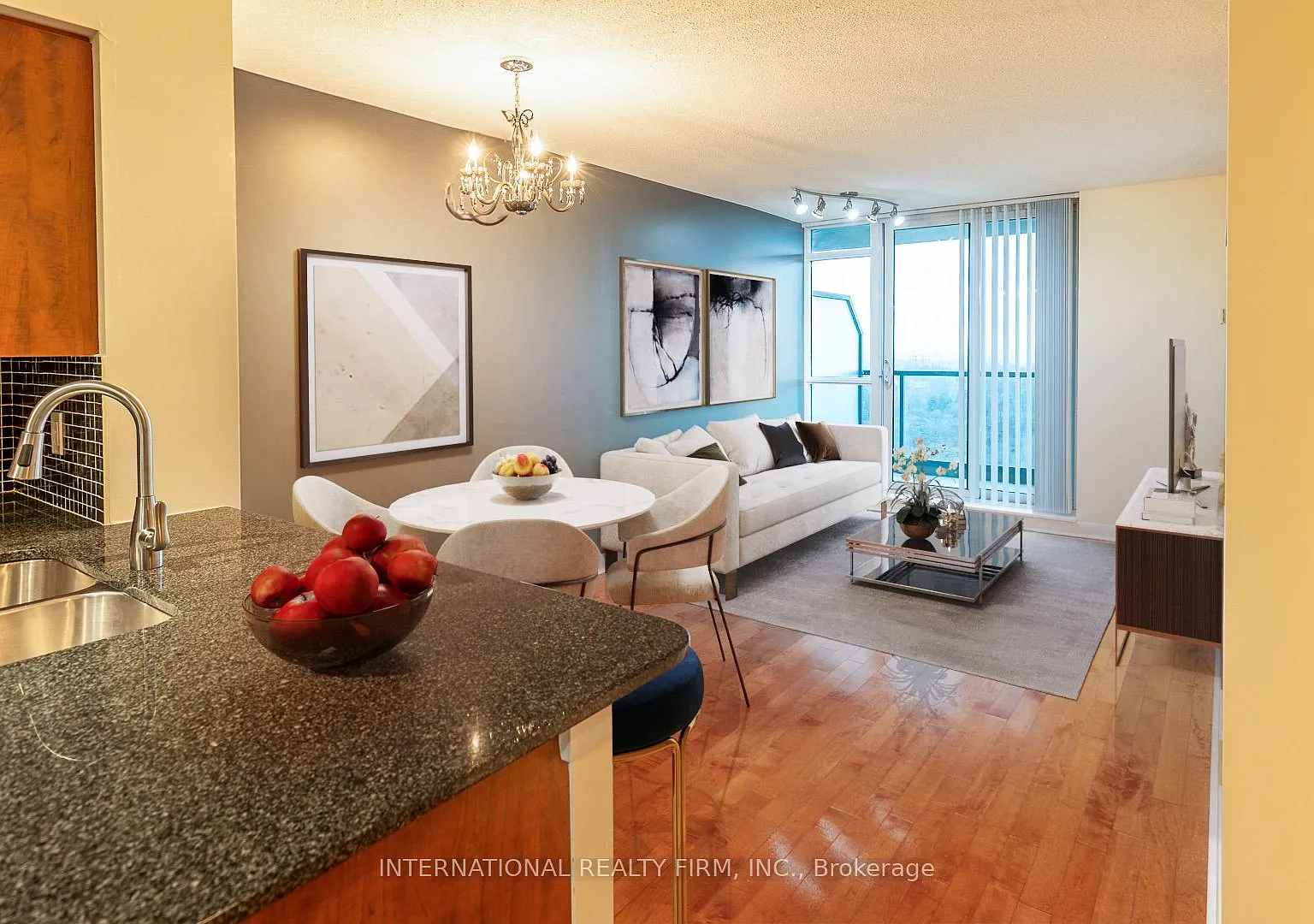 One Sherway || — Photo 3