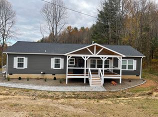 227 Hattie Williams Rd, Spruce Pine, NC 28777