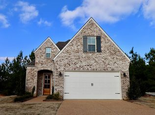122 Glen Alden Cir, Oxford, MS 38655