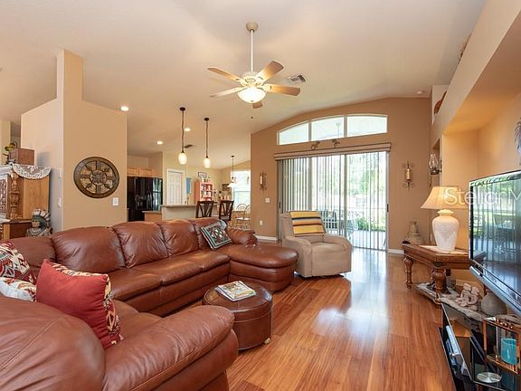 3rd image of 3719 Lonewood Ct