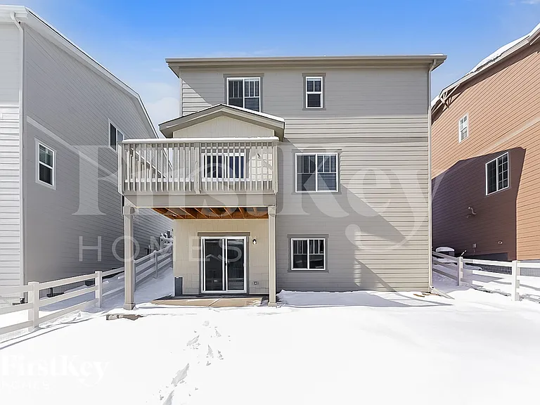 1902 Villageview Ln — Photo 17