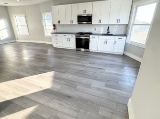 626 S 20th St FLOOR 3, Newark, NJ 07103