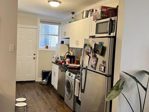 4222 N Clark St #30