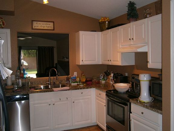 5th image of 515 W Grovers Ave
