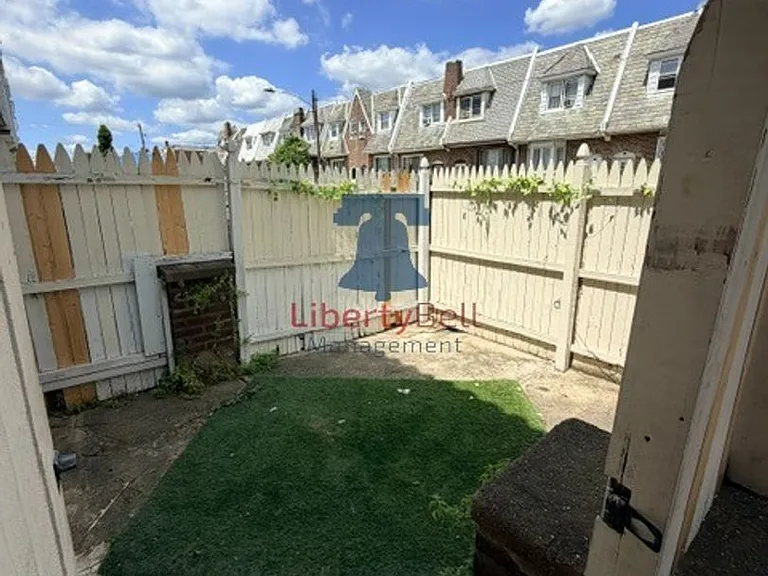 920 1/2 Anchor St — Photo 17