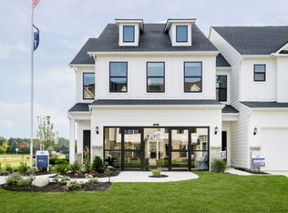 3280 Morab Dr, Zionsville, IN 46077